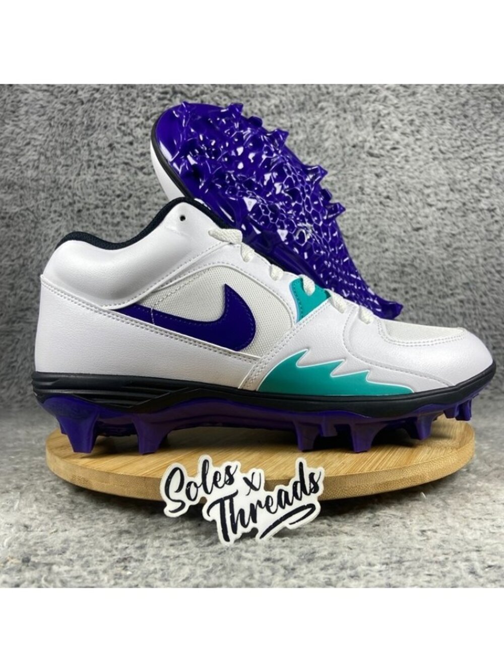 Air Jordan Stadium 90 Low TD Football Size 10 Men White Grape HQ0210-105